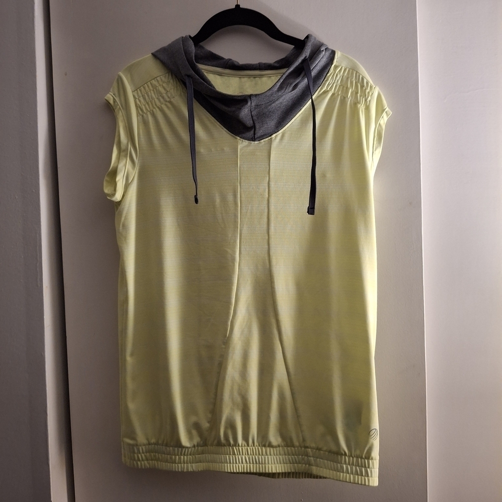 MPG Women's Yellow and Gray Sleeveless Hoodie